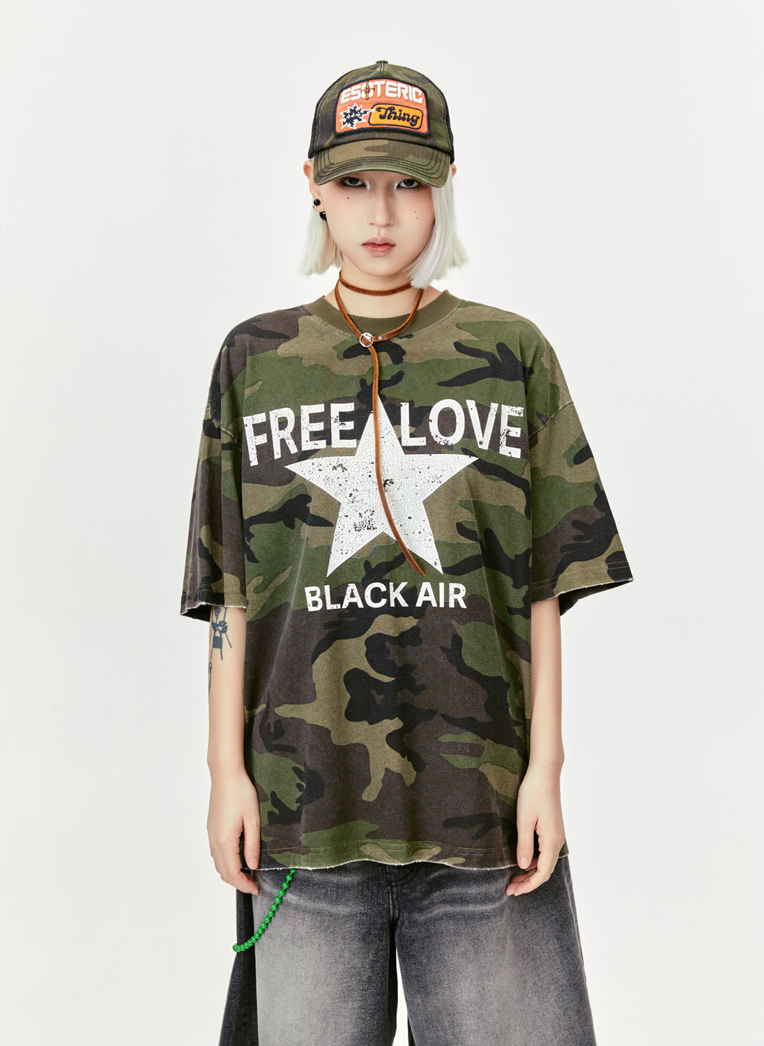 FREE LOVE T-SHIRT