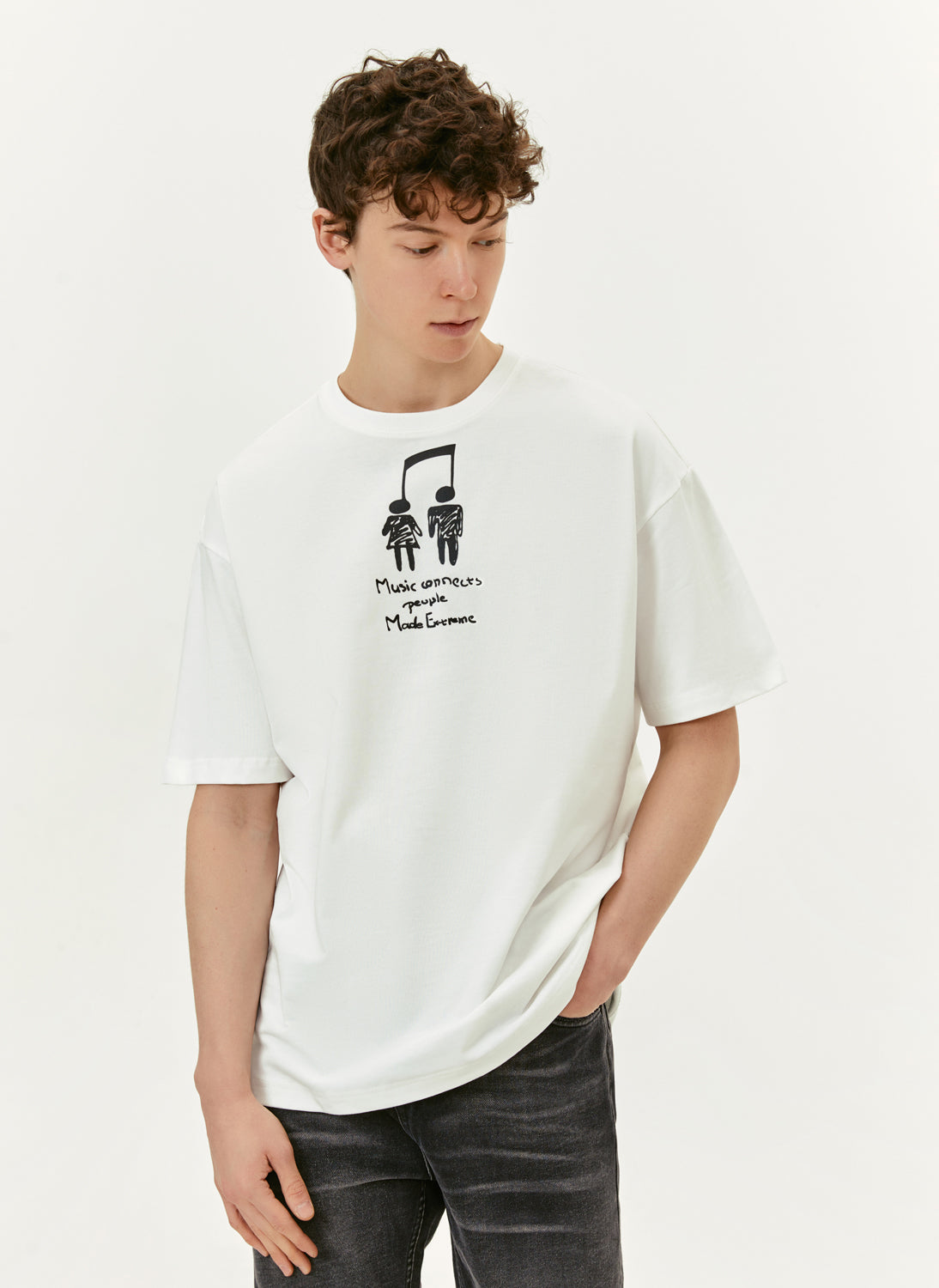 MUSIC CONNECTED PEOPLE T-SHIRT