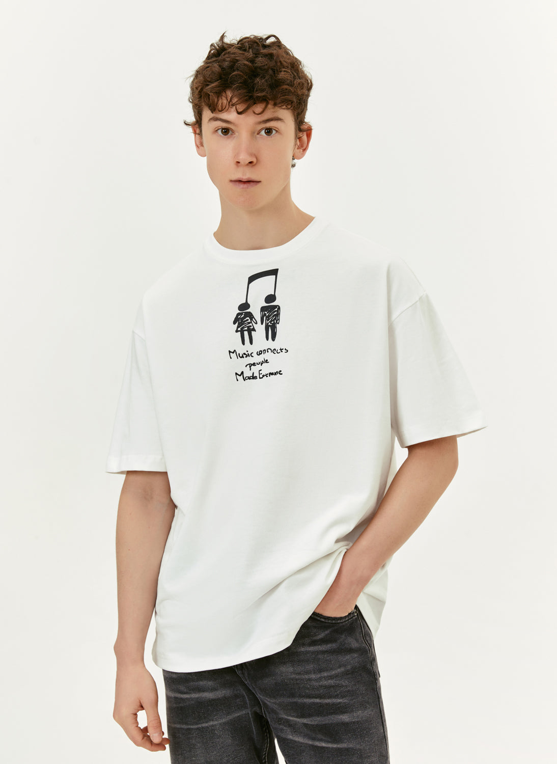 MUSIC CONNECTED PEOPLE T-SHIRT