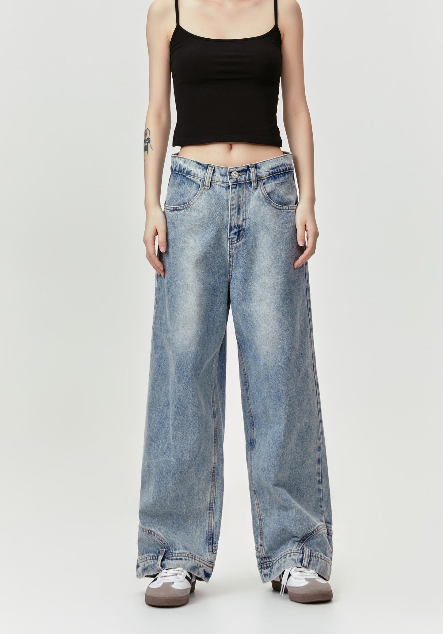 INVERTED TRIANGLE JEANS PANTS