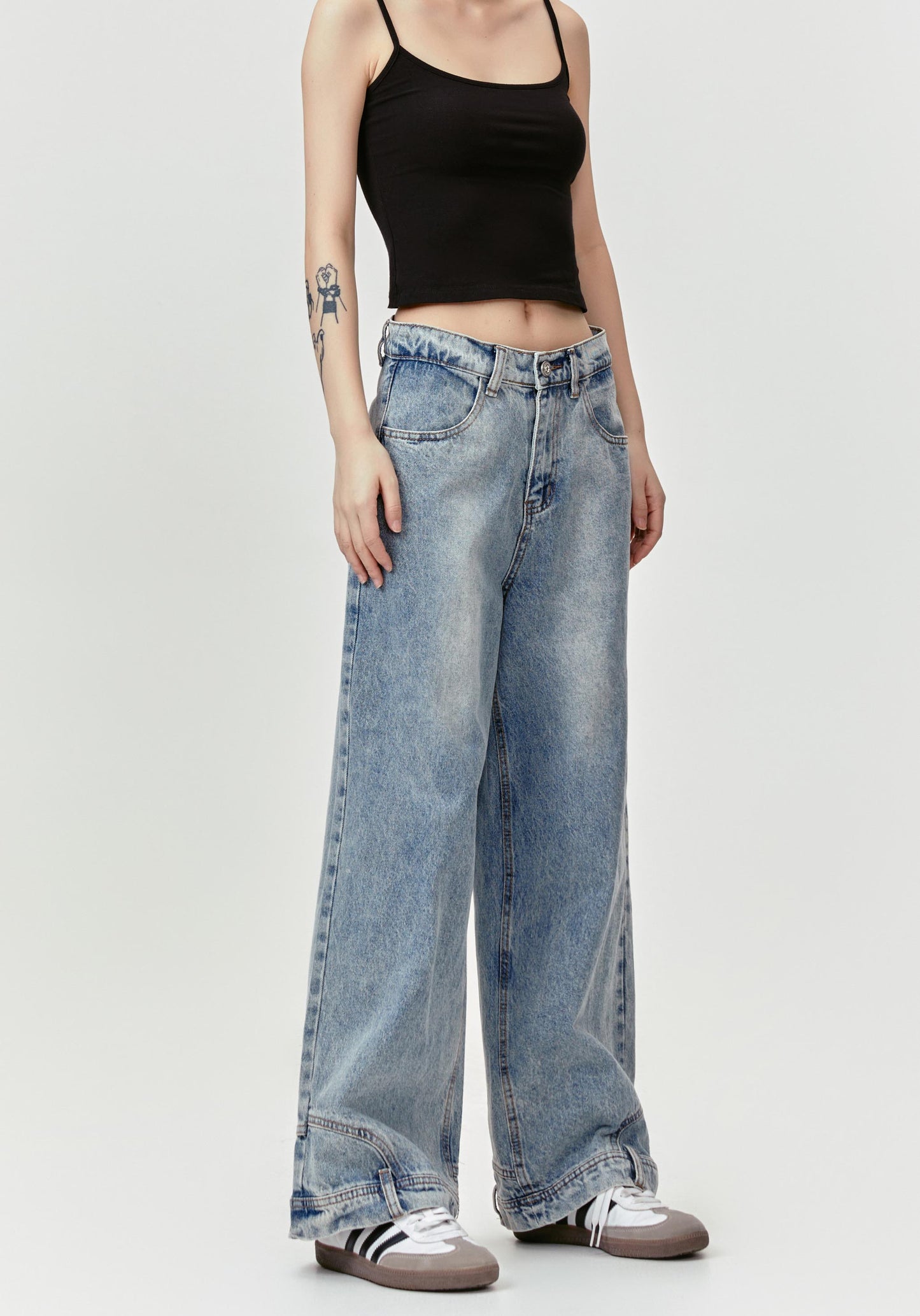 INVERTED TRIANGLE JEANS PANTS