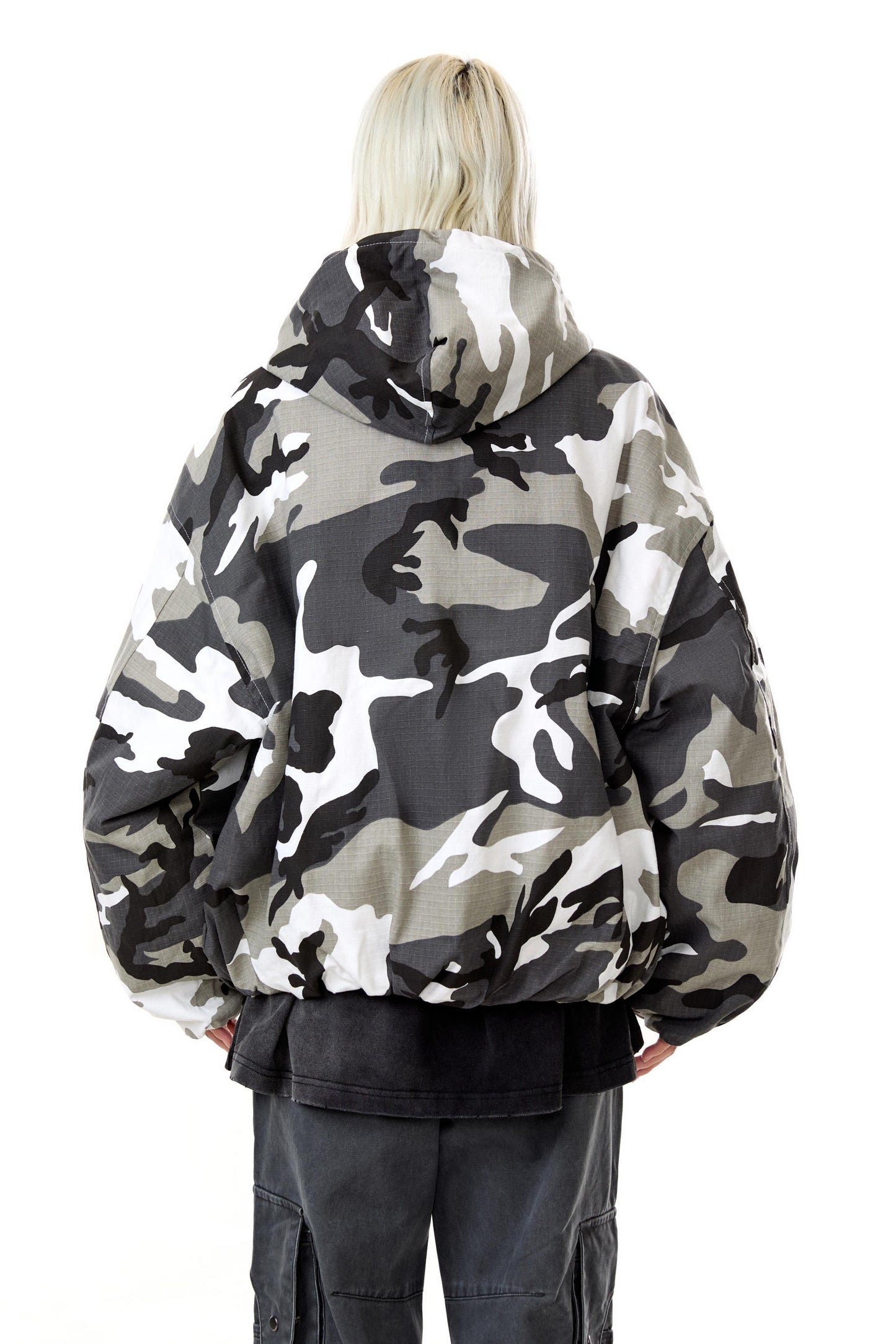 HUNTER'S CLOAK CAMO JACKET