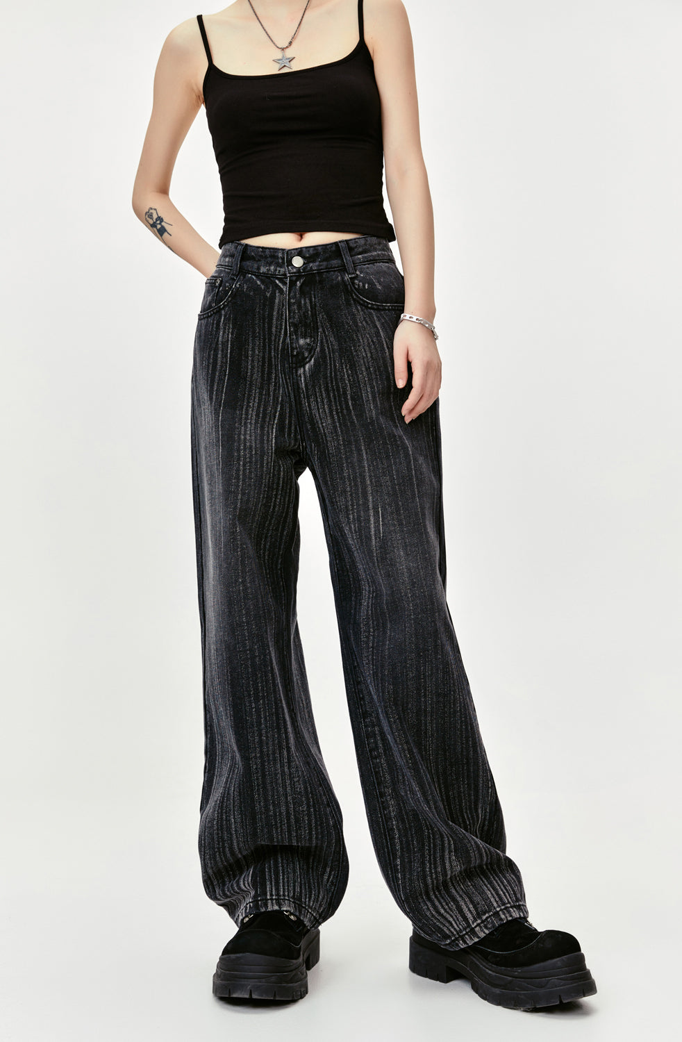 PARALLEL JEANS PANTS